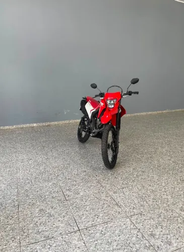 HONDA TORNADO XR 2025 COM APENAS 6.298 KM