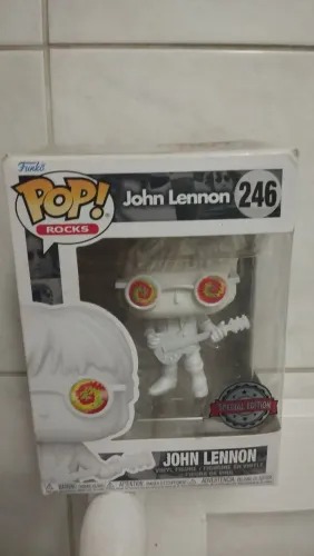 Boneco POP Rocks
