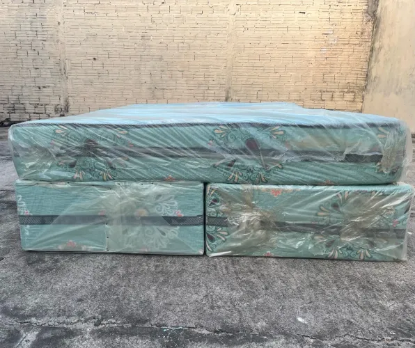 Cama Box Casal/Queen - Confortável, Conservada e em Ótimo Estado! ?