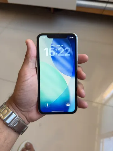 iPhone 11 64GB conservado!
