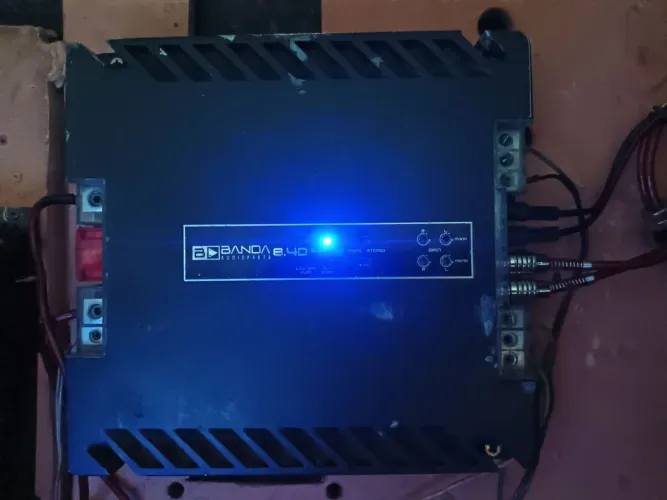 Módulo banda 8.4 800w RMS toca muito