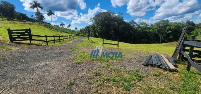Chácara com 20.155,24 m2 em Campo Largo.
