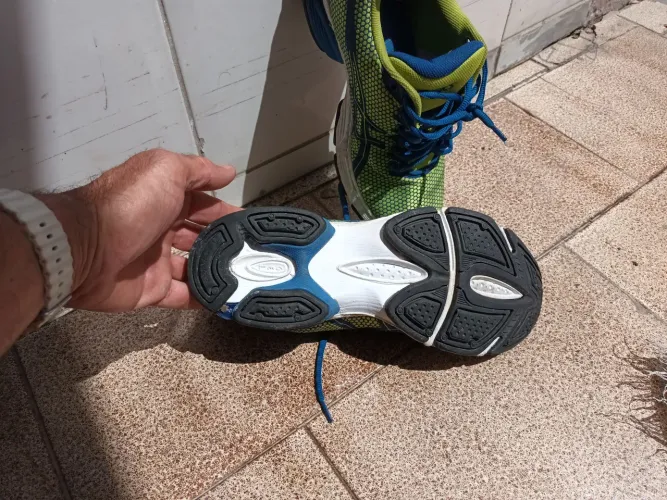 Tenis 42 original * moro em Maria Ortiz