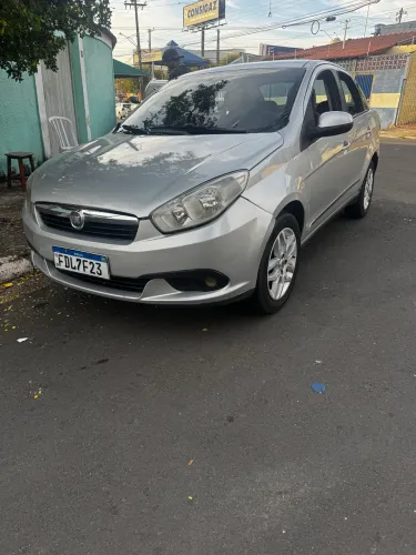 Fiat Grand Siena Essence Dual. 1.6 Flex 16V 2014