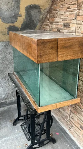 Aquário de 200 litros, completo.