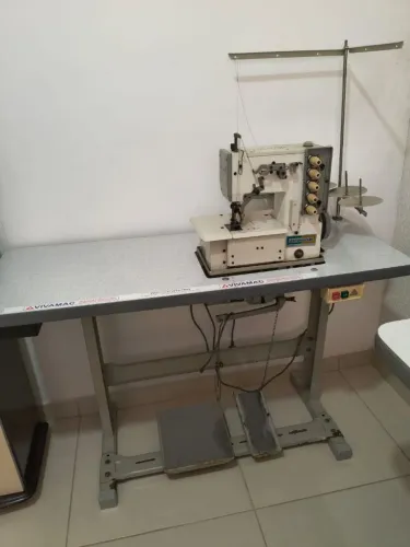 Máquina de costura Galoneira Industrial 