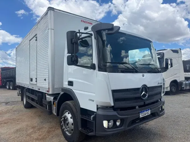 MERCEDES ATEGO 1719 BAU 7 MTS