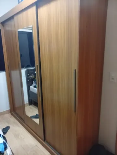 Guarda roupa de casal