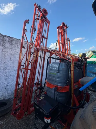 Pulverizador Agrícola 800 Litros Eletroeletrônico