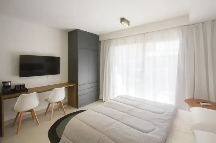 Apartamento mobiliado para locação com 25 m², 1 dormitório e ar-condicionado na Vila Corde