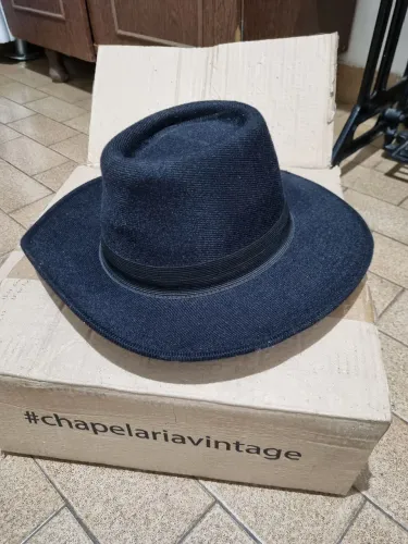 Chapéu rodeio estilo fedora