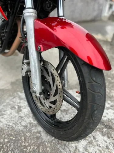 Moto em ótimo condições, documento em dia no meu nome