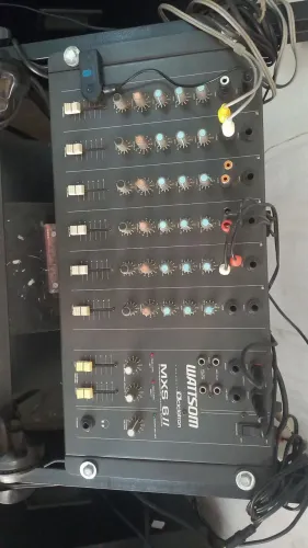 Vendo mesa de som 