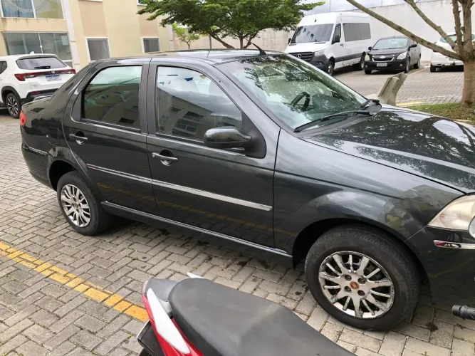Fiat Siena HLX 1.8 MPI Flex 8V 4P 2008