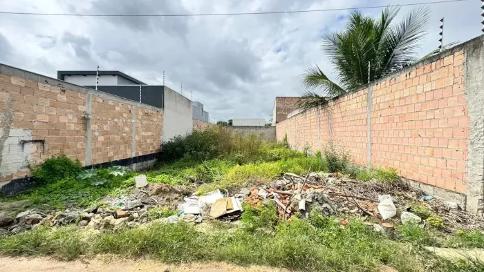 VENDE TERRENO NO BAIRRO COLONIAL