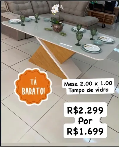Mesa de vidro laqueada pra 8 lugares nova