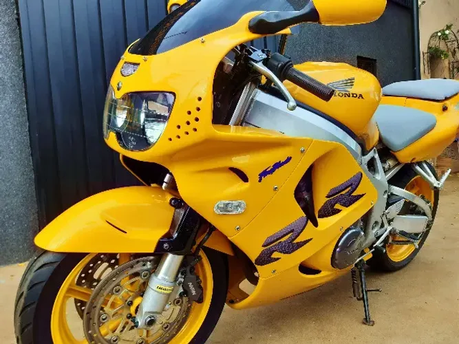 Honda CBR 900 RR Fire Blade 97