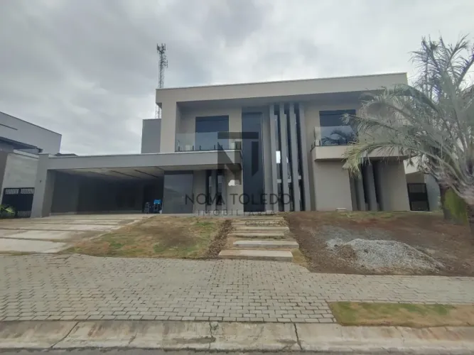 SOBRADO ALTO PADRÃO Á VENDA - 4 SUÍTES - 6 BANHEIROS - 4 VAGAS - COLINAS DO PARATEHY NORTE