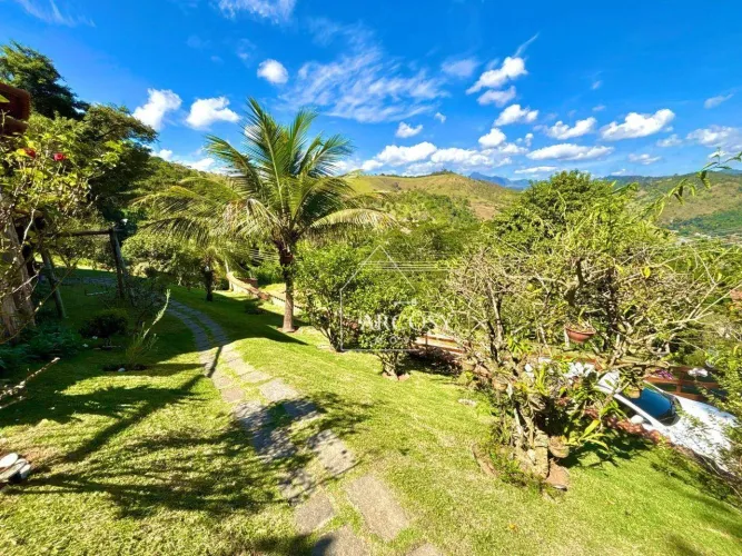 Casa dentro de condomínio em Areal