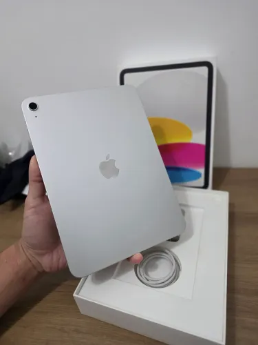 iPad 11 128GB Prata Completo