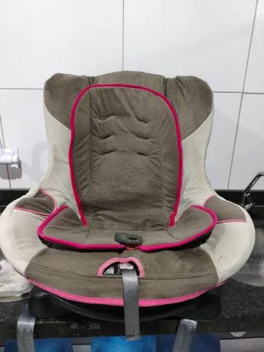 Cadeira de auto infantil