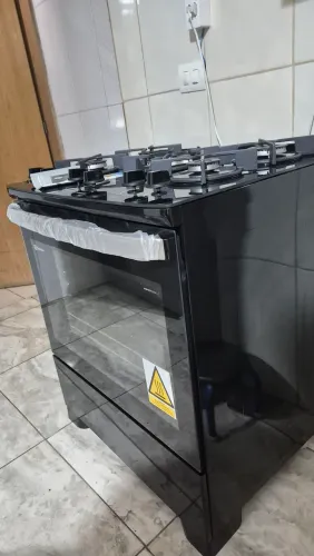 Nunca usado - Fogão Electrolux 5 Bocas Efficient com PerfectCook Preto FE5GB