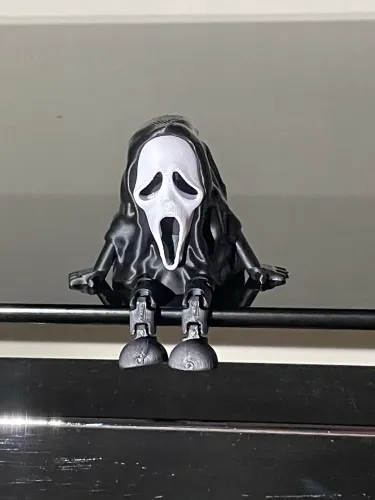 Ghostface articulado sentado - Miniatura 3D