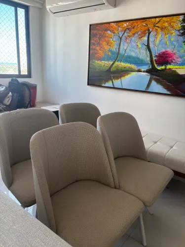 Conjunto de Cadeiras Estofadas Bege - Modernas e Confortáveis