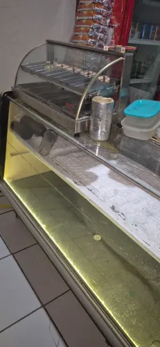 Vendo balcão frio