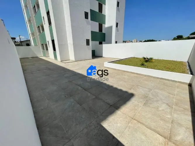 Apartamento em Sagrada Família com 197 m² , 2 quarto(s) , 1 suíte(s) , 2 vaga(s).