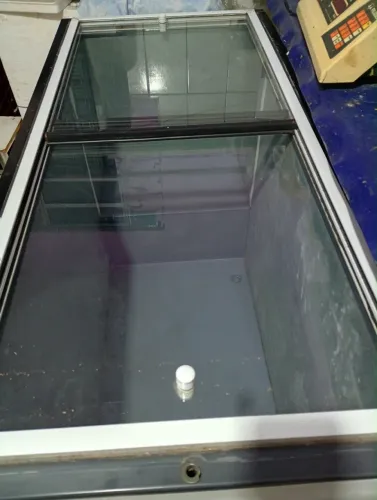 Freezer expositor tampa de vidro (MetalFrio) 220V