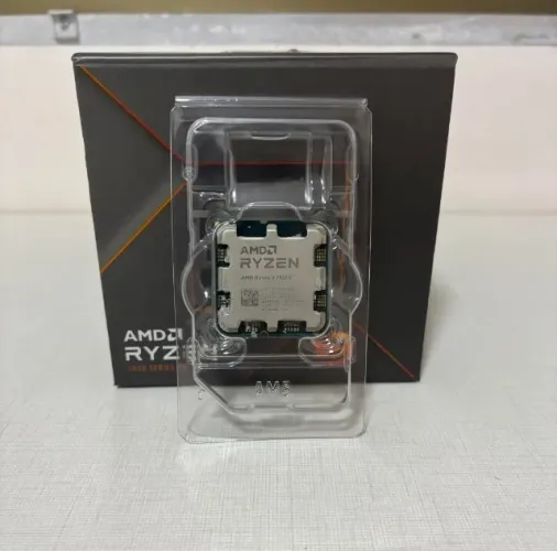 Processador AMD Ryzen 9 7950X - 16 Núcleos / 32 Threads - Ótimo estado