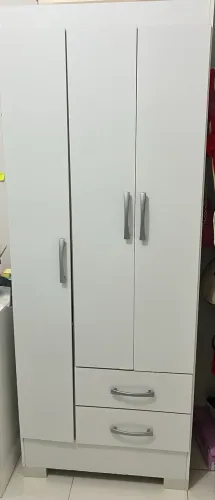 Armário multiuso 3 portas e 2 gavetas