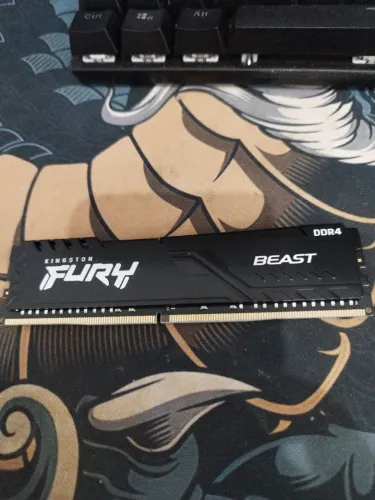 Memória ddr4 16 giga Kingston fury