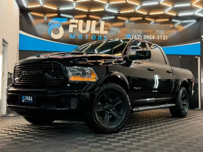 Ram Classic Laramie 5.7 V8 16V Gasolina 4X4 Aut. 2022