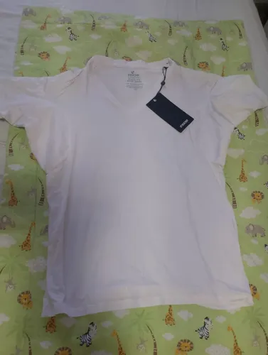 Camiseta branca masculina insider G