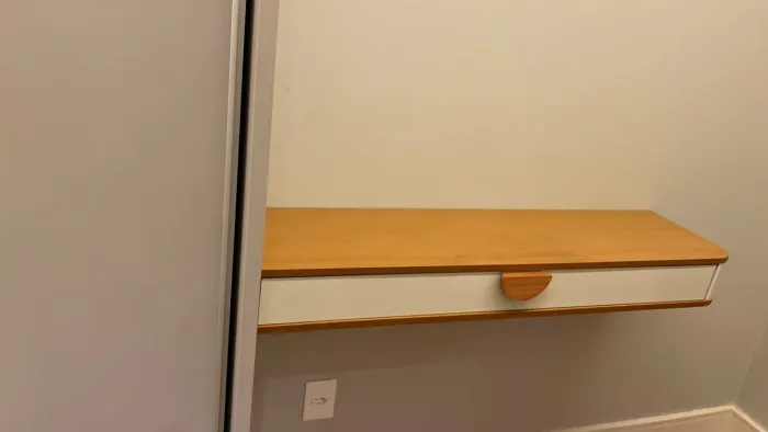 Prateleira suspensa