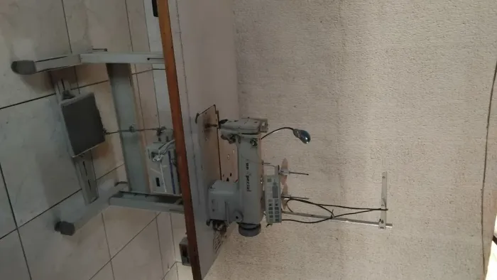 Máquina reta defeito na central 