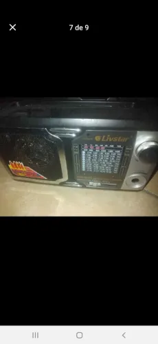 Rádio funcionando. A PILHA OU 127 V