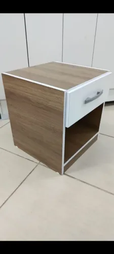 Criado mudo novo montado