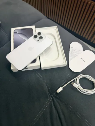 iPhone 16 Pro Max 256GB Bateria 100% | Garantia Apple Ainda 