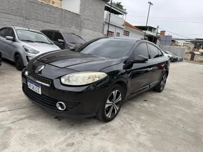 Renault Fluence Sed. Dynamique 2.0 16V Flex Aut. 2013