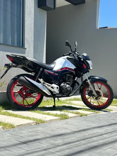 Honda CG Titan 160cc [edição limitada 40anos]