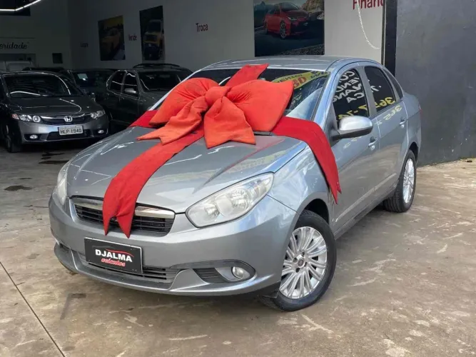 Fiat Grand Siena Essence 1.6 Flex 16V 2014