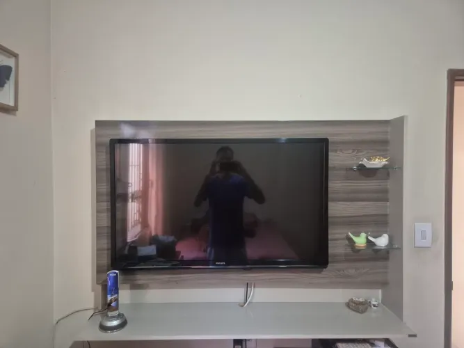 RACK TV 42 polegadas