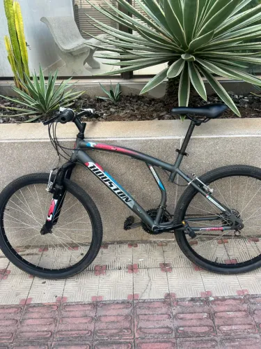 ( OPORTUNIDADE) VENDO BIKE ARO 26/29