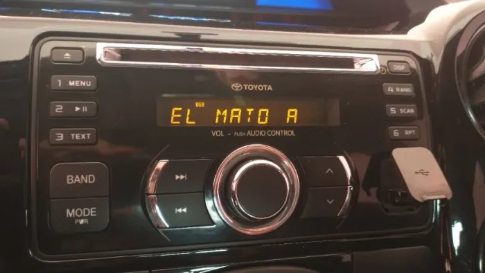 Rádio Toyota Etios Original - 2013-2021 - USB, CD e Rádio. Funcionando 100%