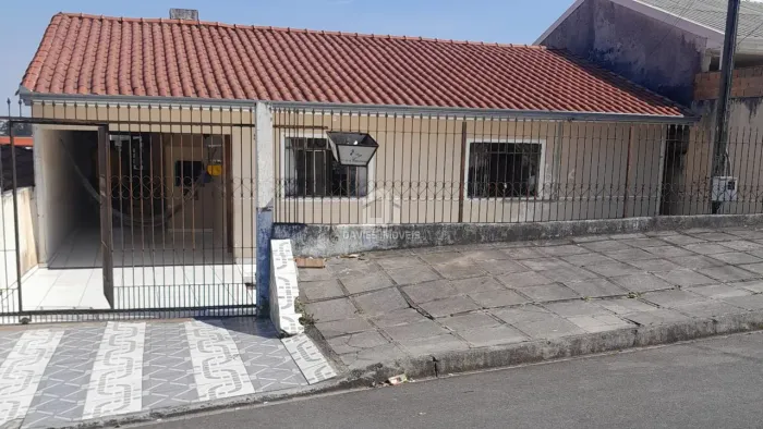 Casa no Jardim Amélia | 456 M² de área total, e 64 M² de terreno contruído | 3 Quartos sen