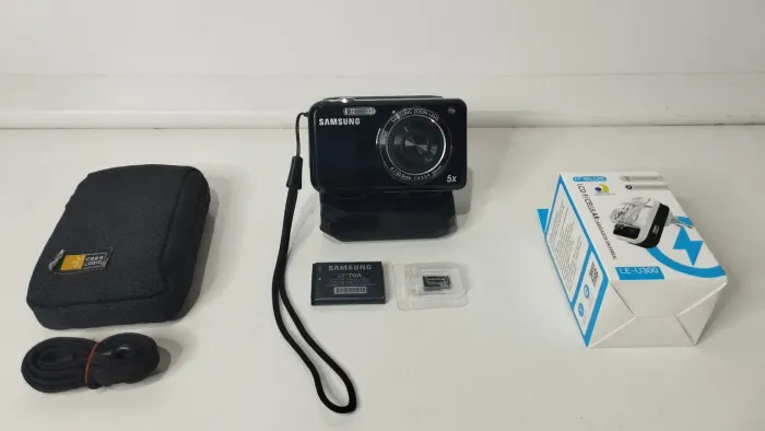 Câmera Digital Samsung Duas Telas Modelo: PL120 R$:500 Reais 