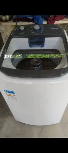 Máquina de lavar roupas Electrolux 